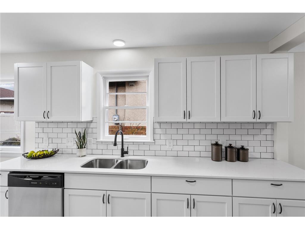 943 Scheffer Avenue Saint Paul MN 55102 7045405 image6