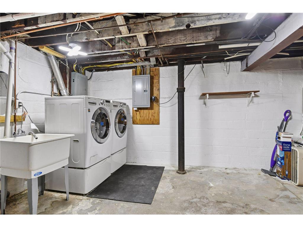 943 Wakefield Avenue Saint Paul MN 55106 7041200 image34
