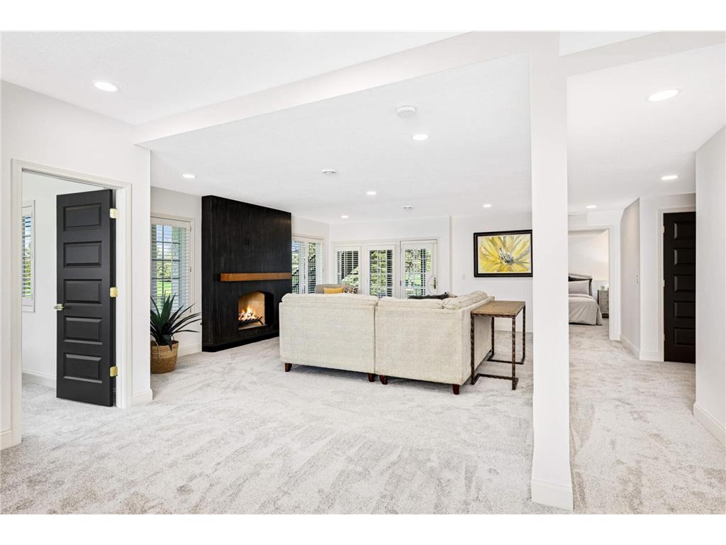 9430 Wedgewood Drive, Woodbury, MN, 55125 | MLS: 6526140 | Edina Realty