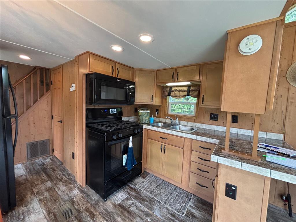 9436 Bear Ridge Drive Orr MN 55771 - Ash River 6739709 image8