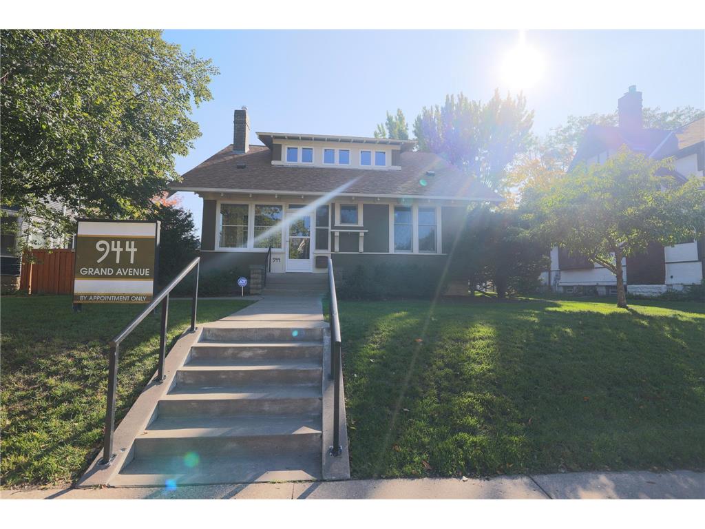 944 Grand Avenue Saint Paul MN 55105 6446238 image1