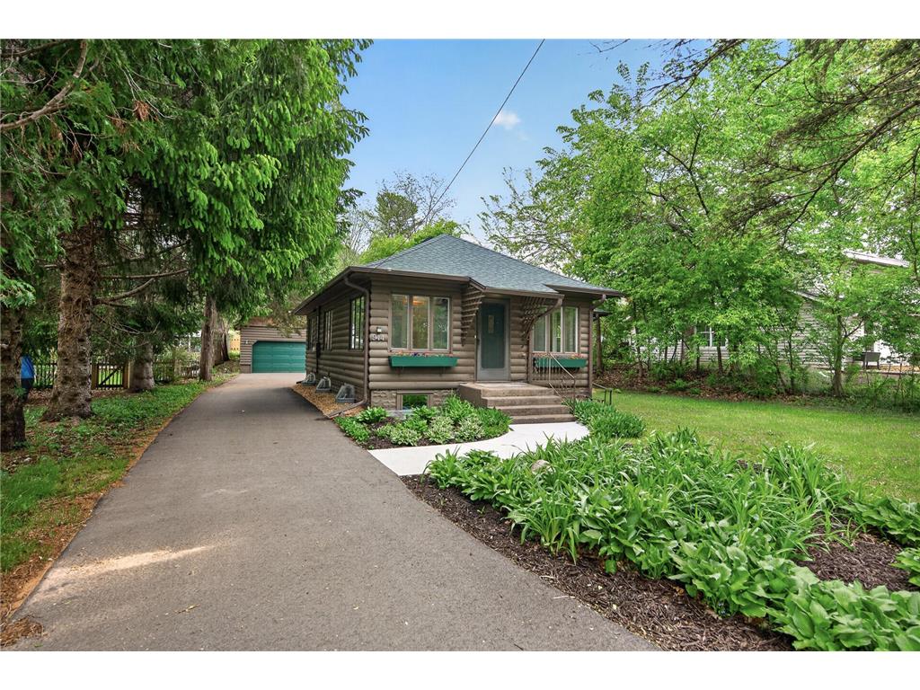 944 Mahtomedi Avenue Mahtomedi MN 55115 7054603 image2