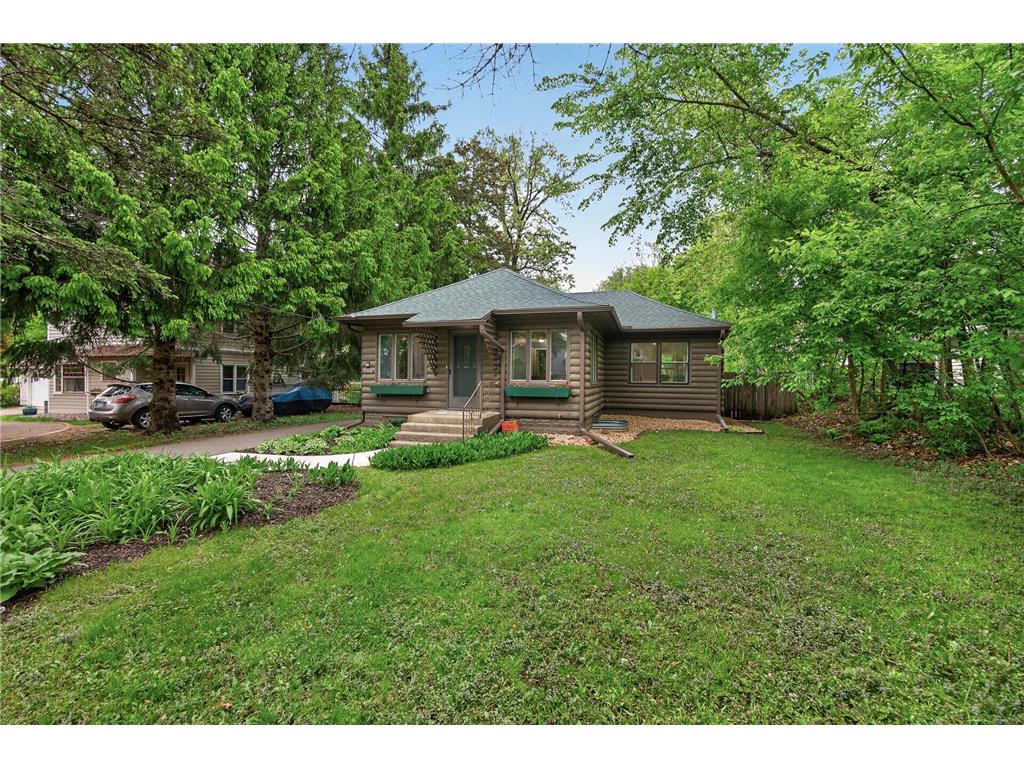 944 Mahtomedi Avenue Mahtomedi MN 55115 7054603 image3