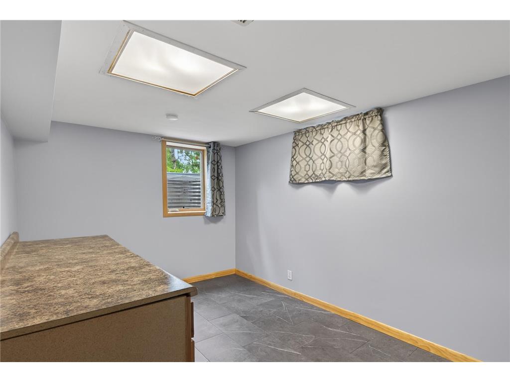 944 Mahtomedi Avenue Mahtomedi MN 55115 7054603 image32