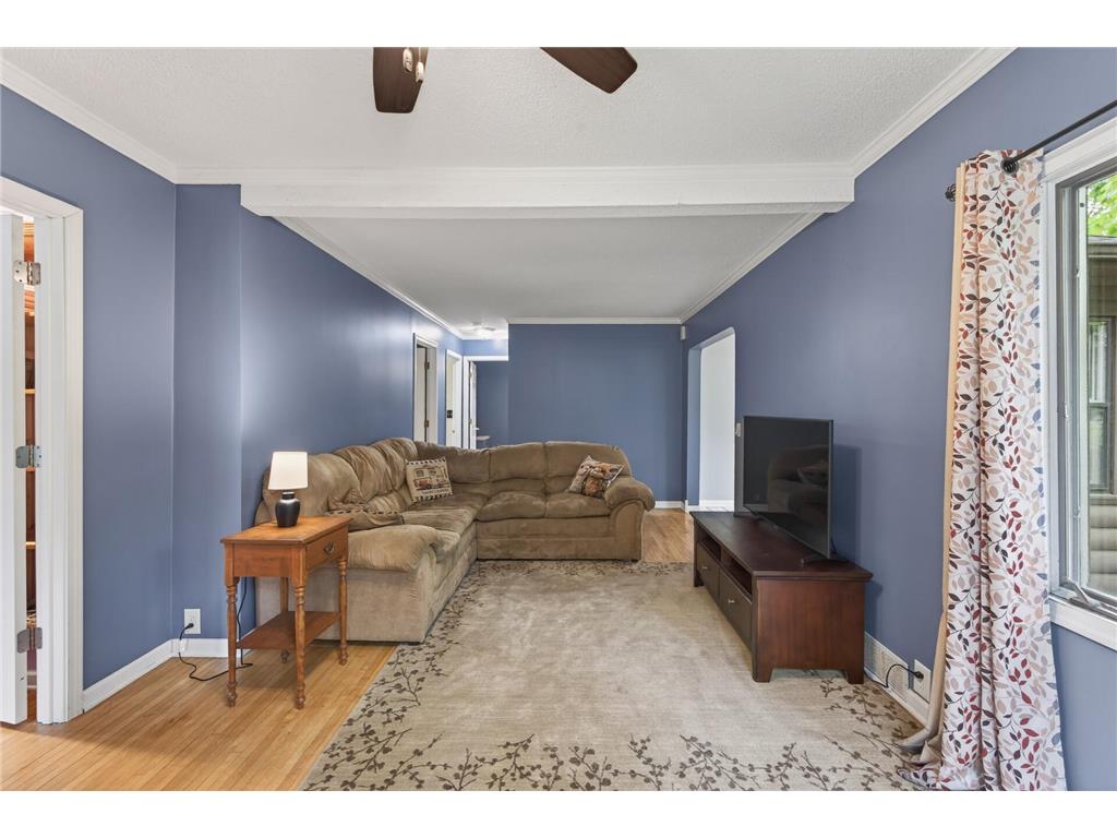 944 Mahtomedi Avenue Mahtomedi MN 55115 7054603 image48