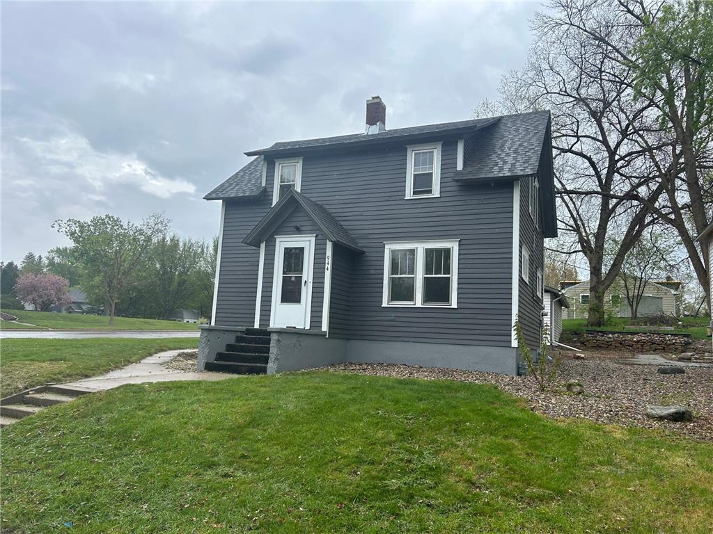 944 N Rosemary Avenue Fergus Falls MN 56537 7075858 image1