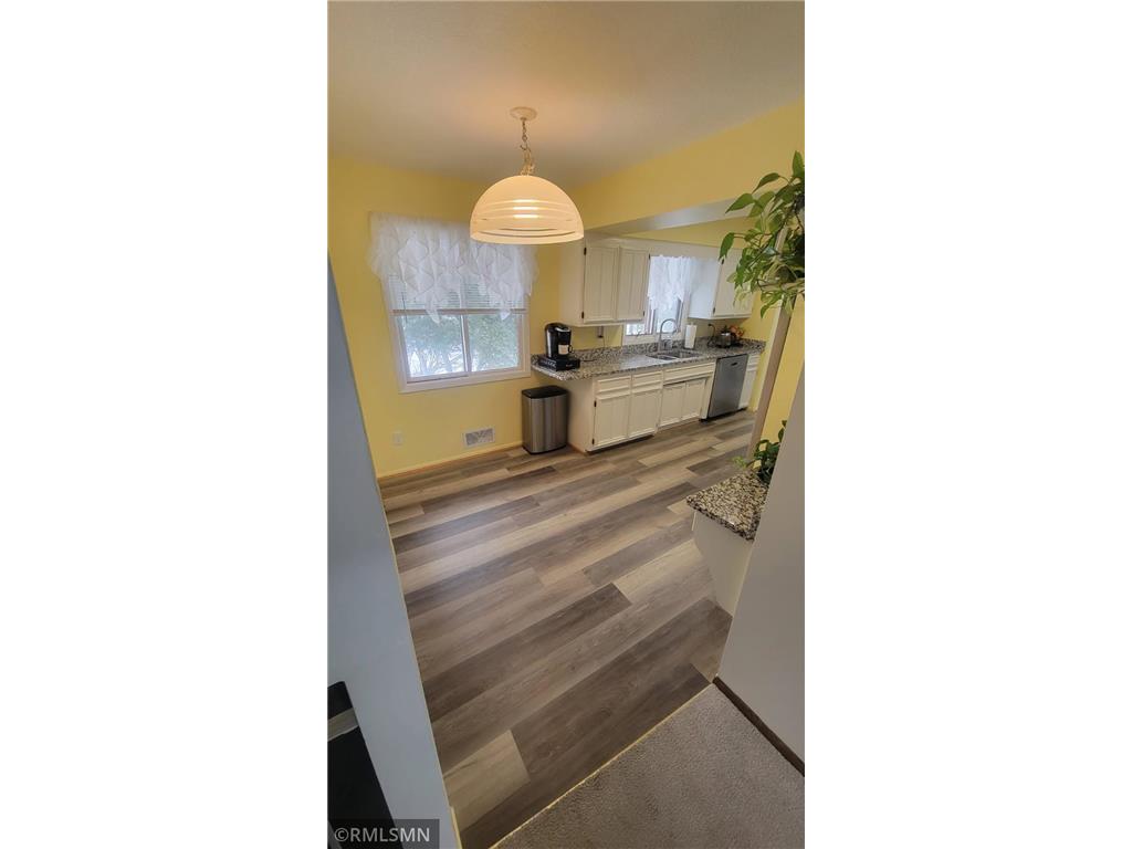 944 Pine View Court Saint Paul MN 55119 6805265 image10