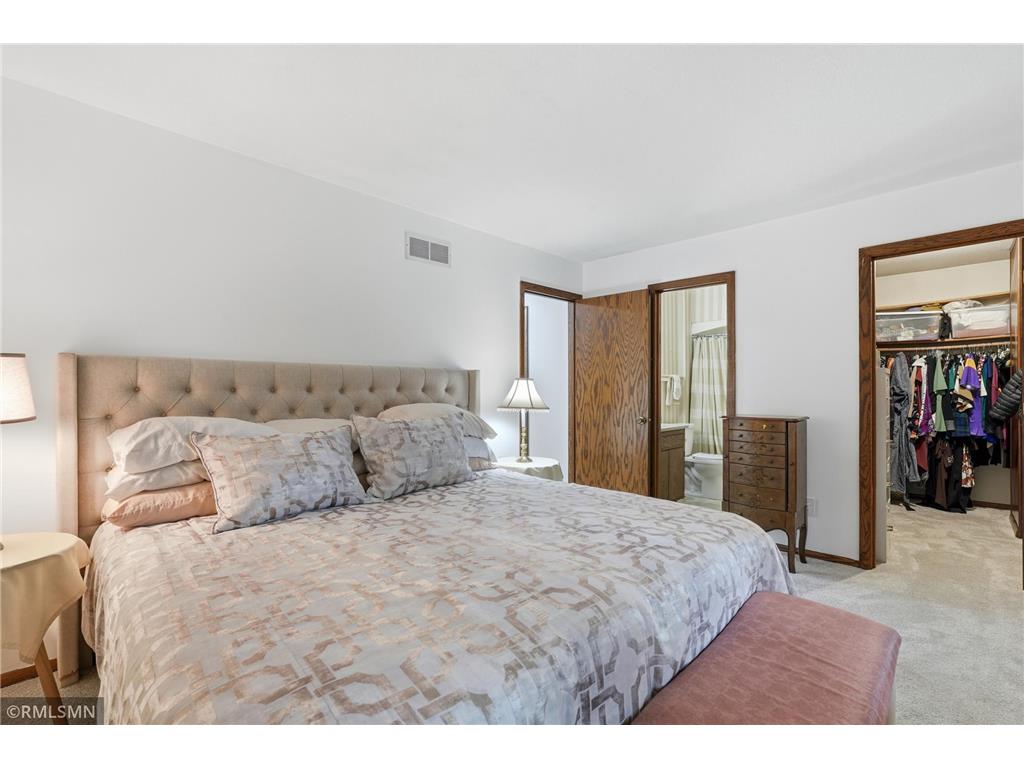 944 Pine View Court Saint Paul MN 55119 6805265 image12