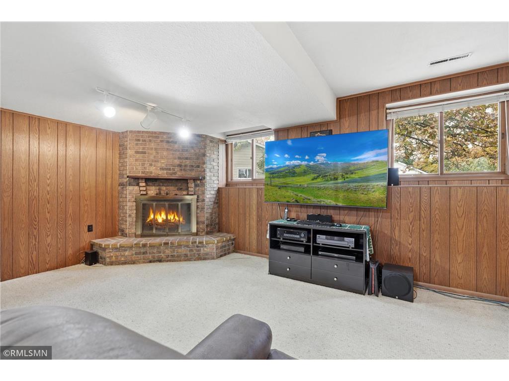 944 Pine View Court Saint Paul MN 55119 6805265 image20