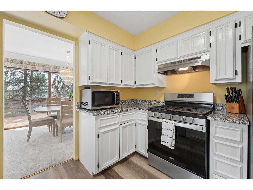 944 Pine View Court Saint Paul MN 55119 7060922 image10