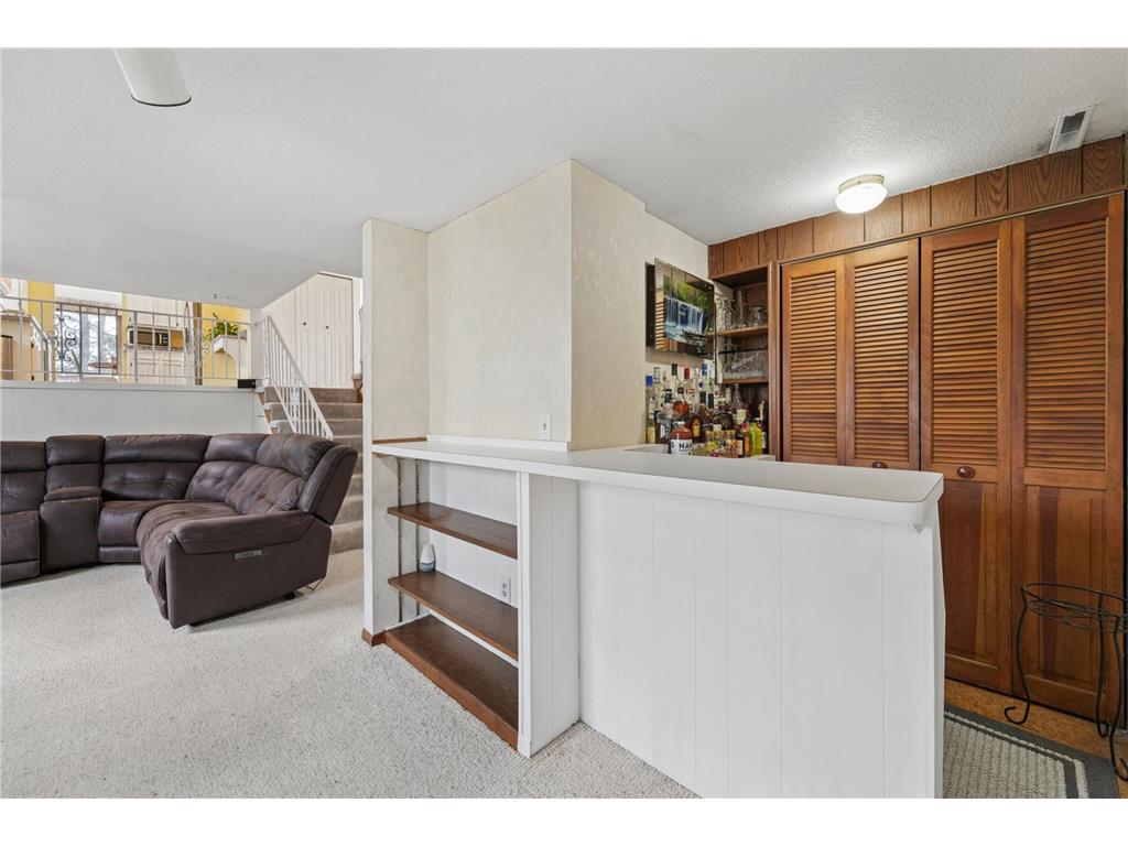 944 Pine View Court Saint Paul MN 55119 7060922 image25