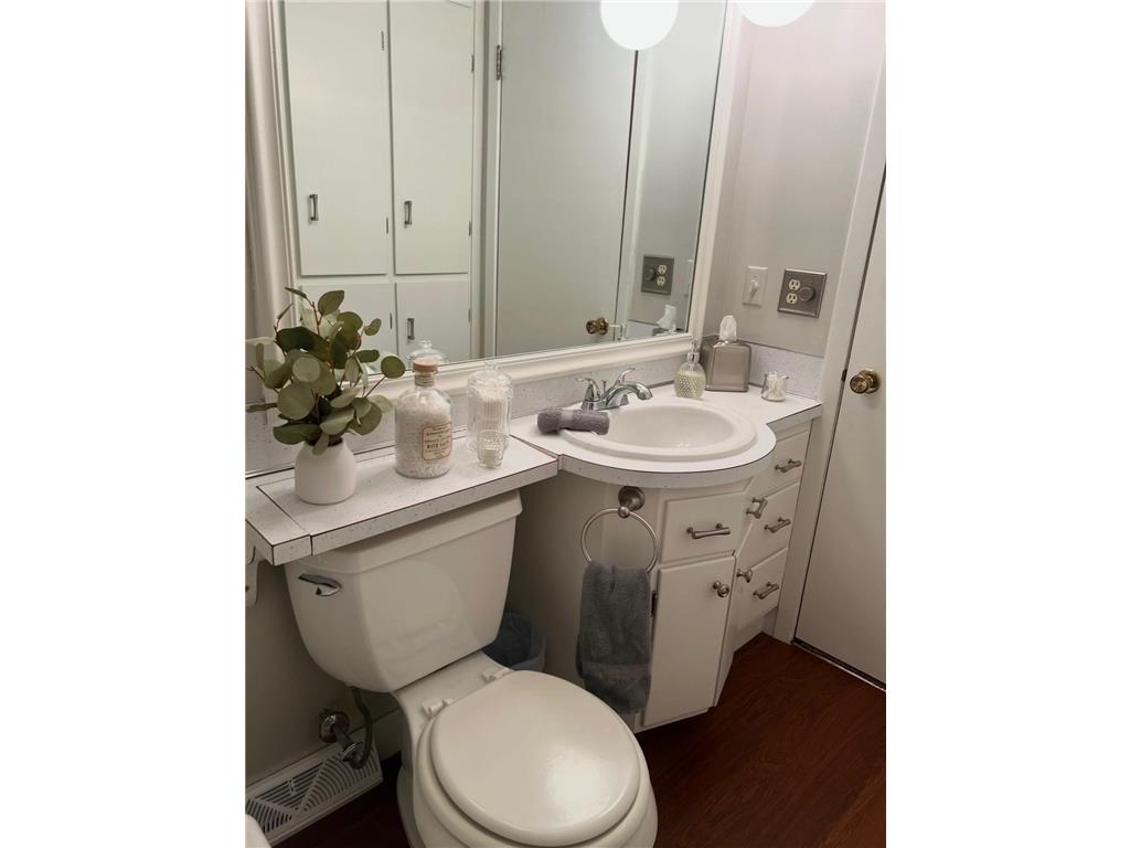 944 S Hampton Street Fairmont MN 56031 6796785 image23