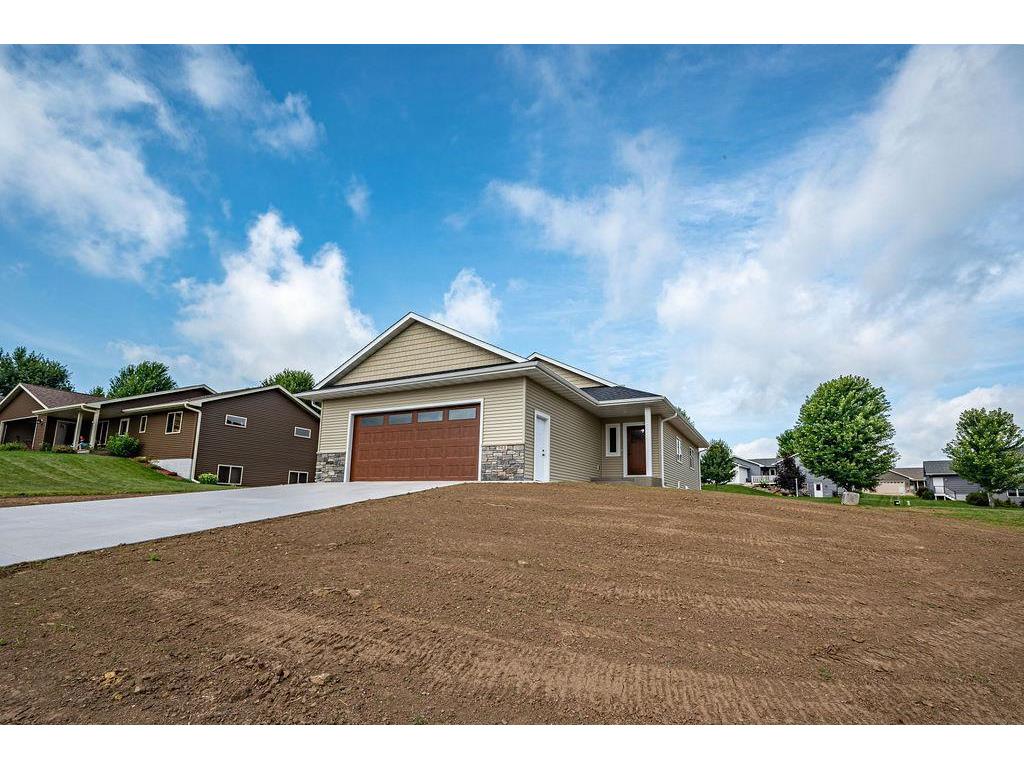 944 S Kelly Road Ellsworth WI 54011 6762460 image1