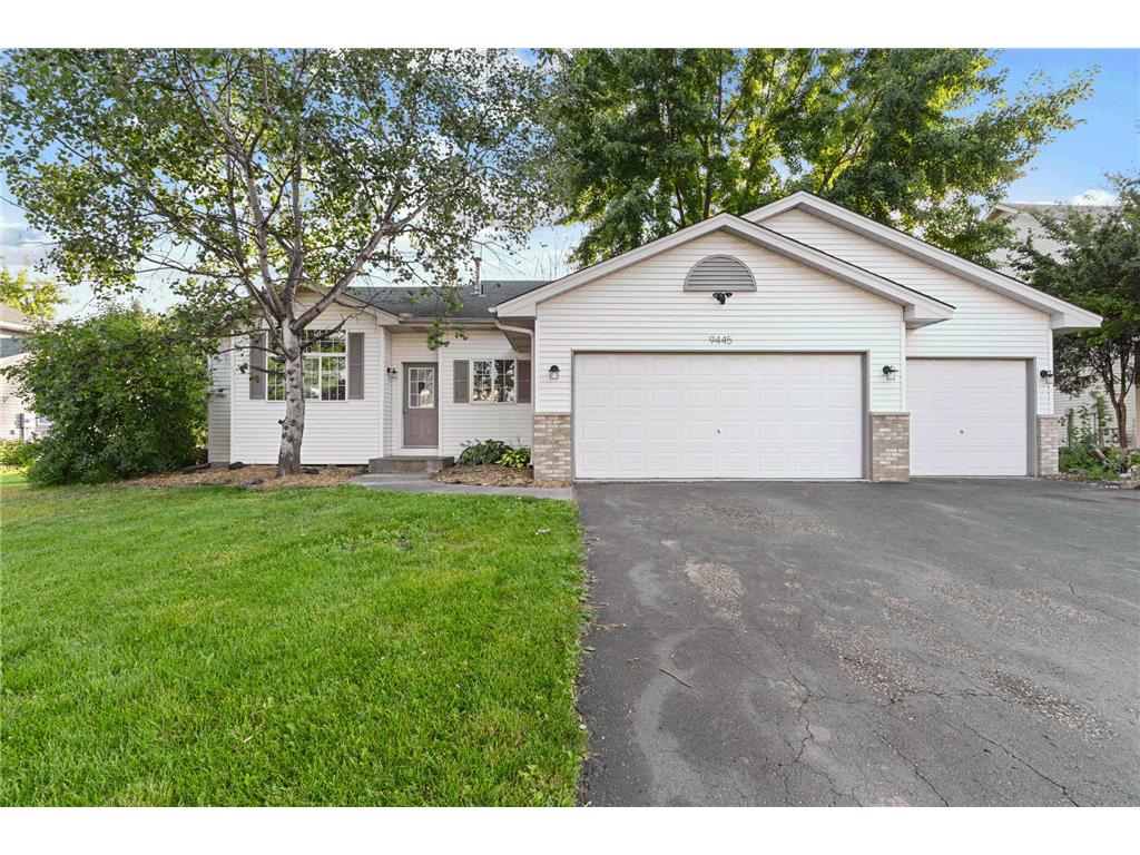 9445 Fallgold Parkway N Brooklyn Park MN 55443 6572434 image1