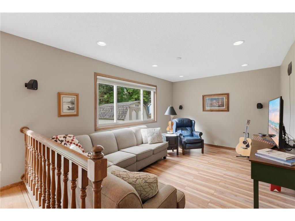 9445 Hillingdon Road Woodbury MN 55125 7095666 image10