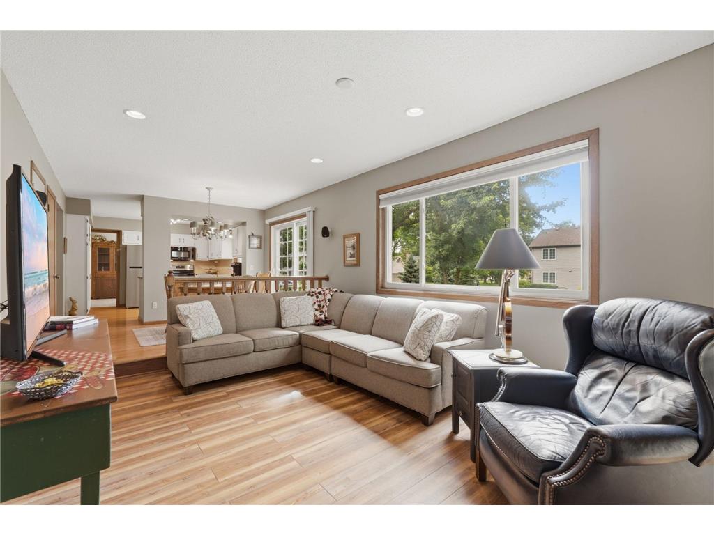 9445 Hillingdon Road Woodbury MN 55125 7095666 image11