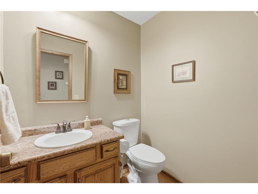 9445 Hillingdon Road Woodbury MN 55125 7095666 image12