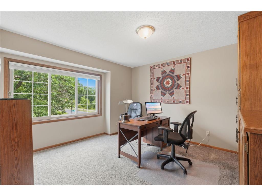 9445 Hillingdon Road Woodbury MN 55125 7095666 image17