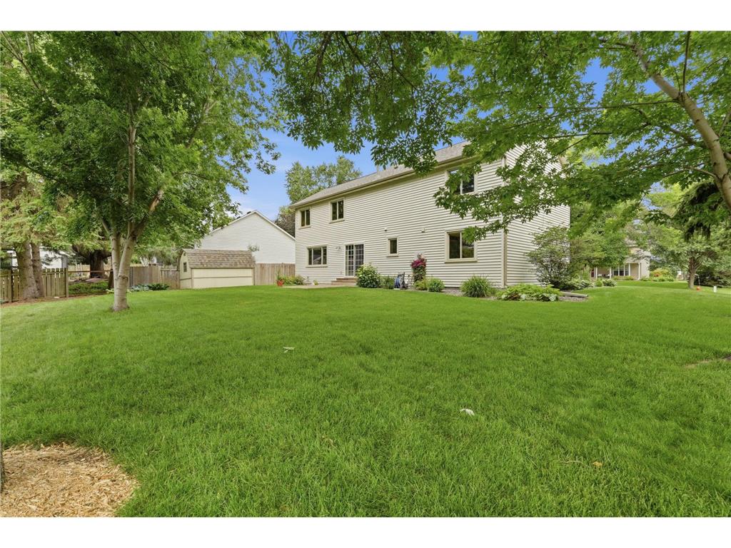 9445 Hillingdon Road Woodbury MN 55125 7095666 image25