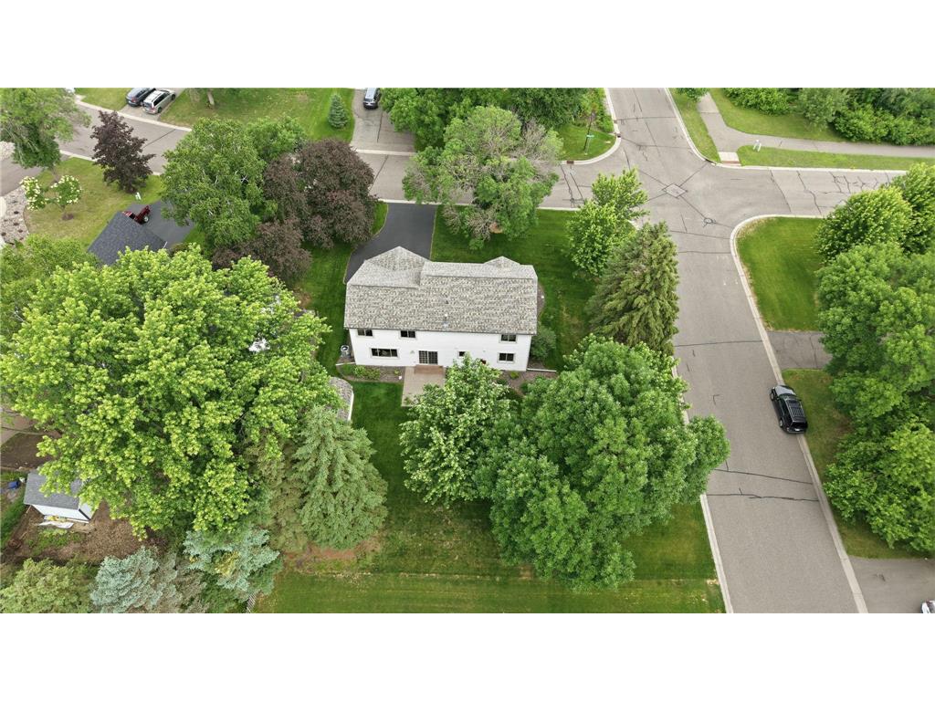 9445 Hillingdon Road Woodbury MN 55125 7095666 image27