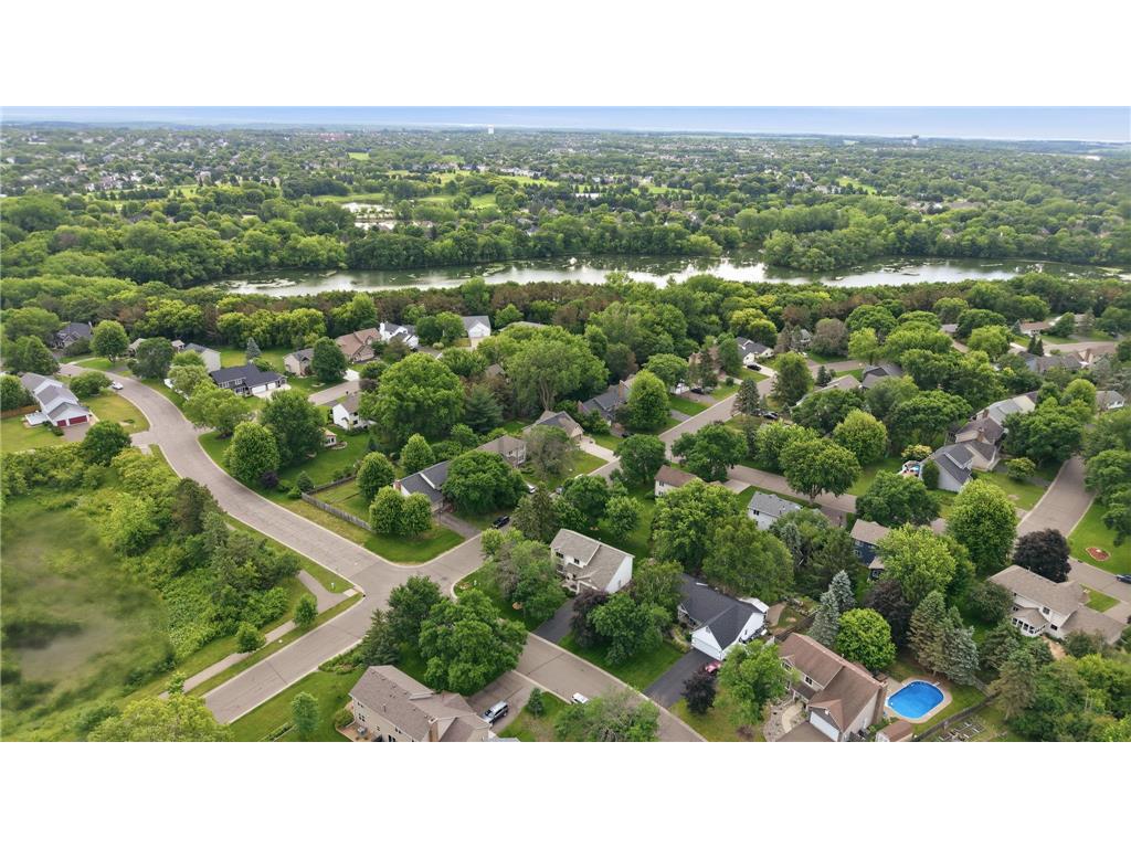 9445 Hillingdon Road Woodbury MN 55125 7095666 image28