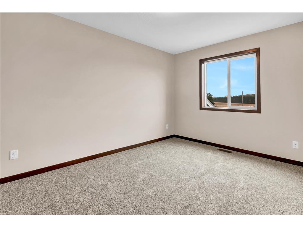 945 2 1/2 Avenue SW Rice MN 56367 7077057 image11
