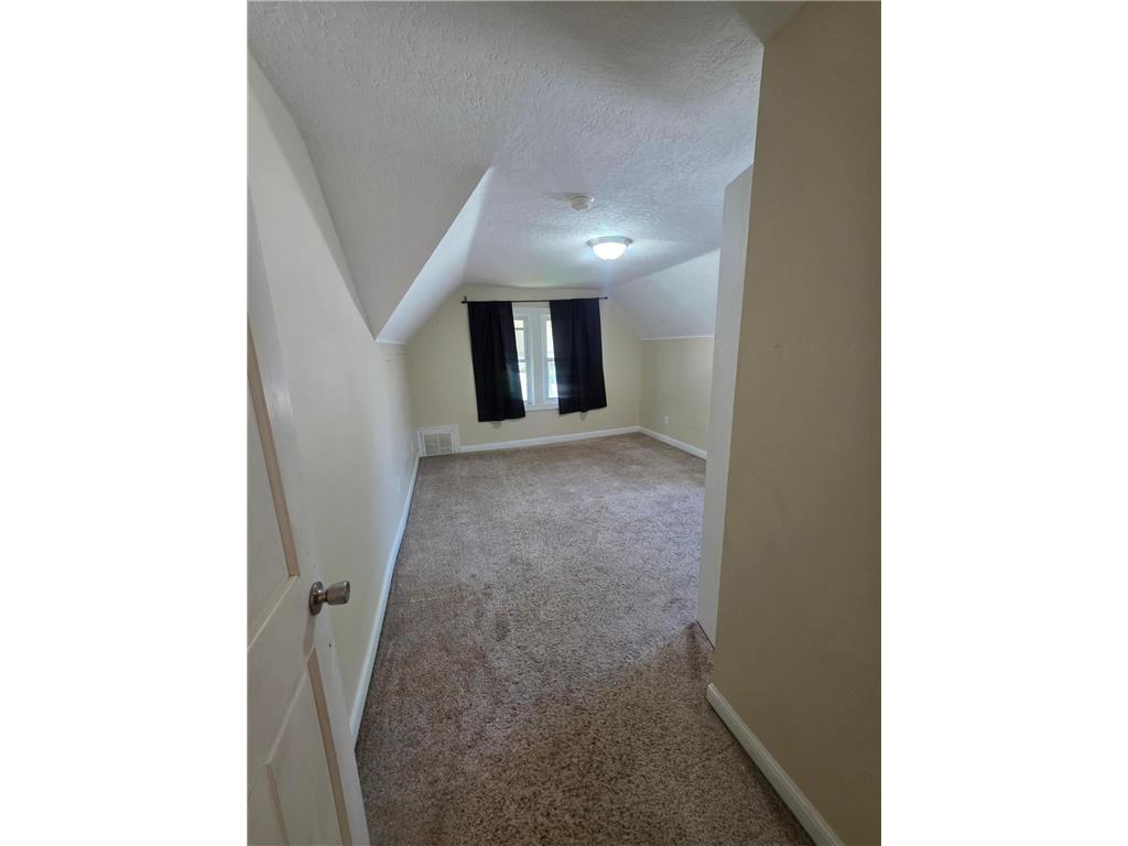 945 Geranium Avenue E Saint Paul MN 55106 7035668 image13