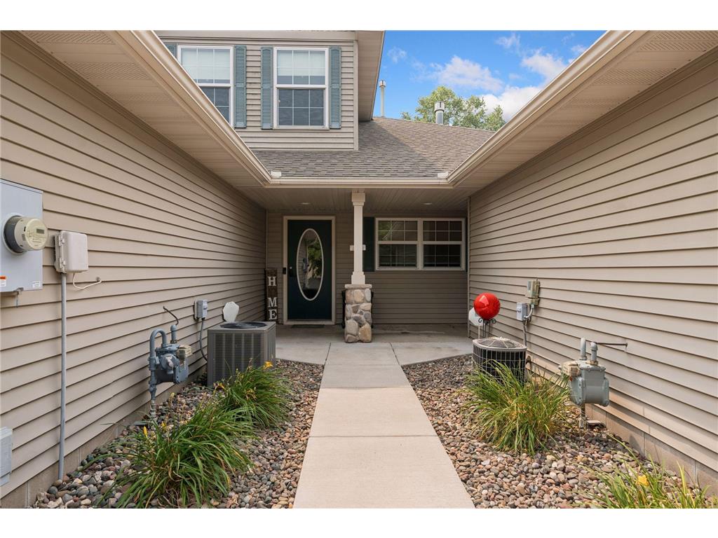 945 Golden Way NW Isanti MN 55040 7092166 image1