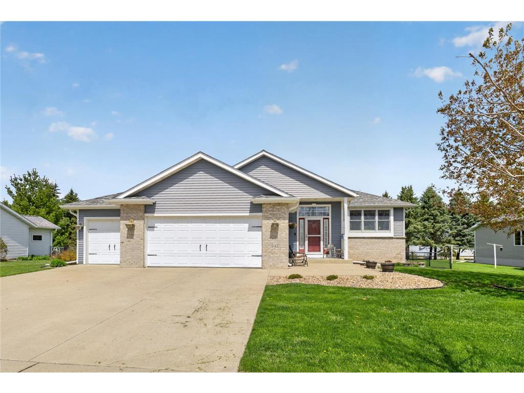 945 Golfers Court SE Rochester MN 55904 7051243 image1