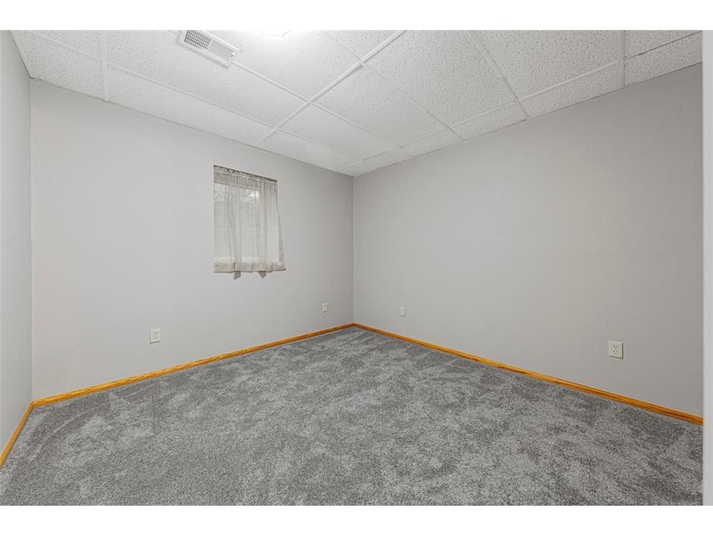 945 Rice Street Faribault MN 55021 7033162 image34