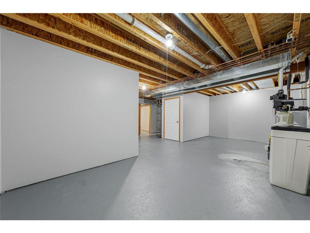 945 Rice Street Faribault MN 55021 7033162 image42