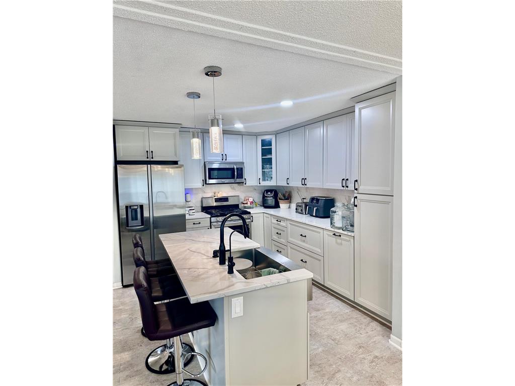 9458 Able Street NE Blaine MN 55434 7034766 image10