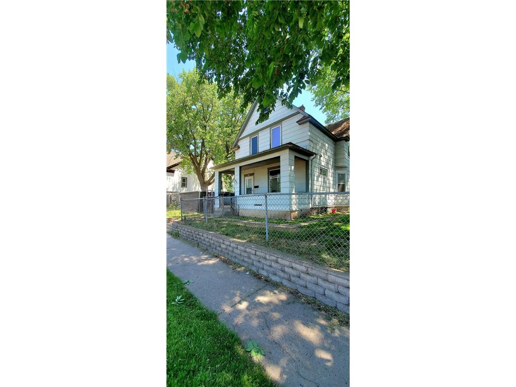 946 Edgerton Street Saint Paul MN 55130 6378998 image1