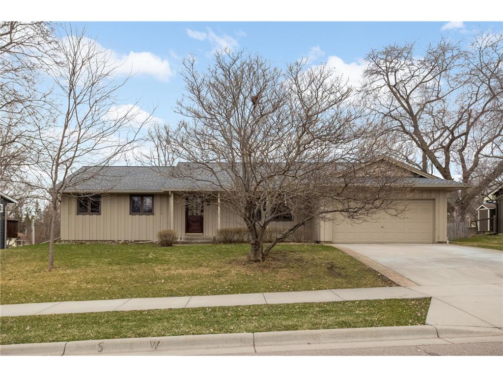 946 Redwood Drive Apple Valley MN 55124 7036673 image1