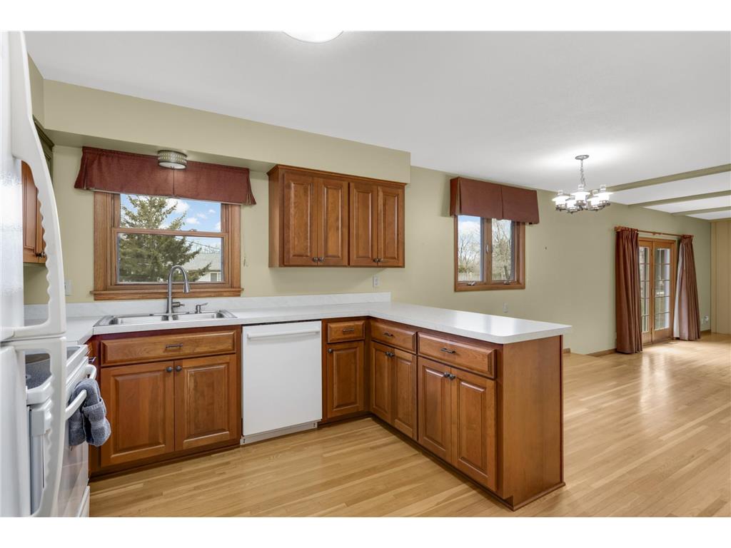 946 Redwood Drive Apple Valley MN 55124 7036673 image11