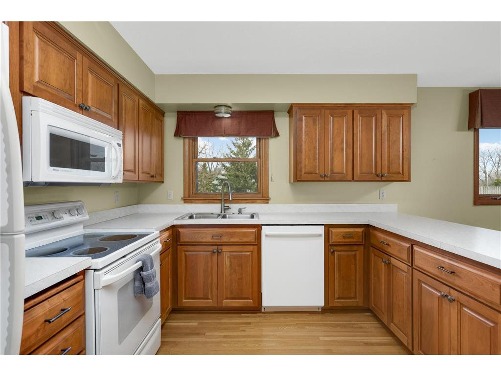 946 Redwood Drive Apple Valley MN 55124 7036673 image12