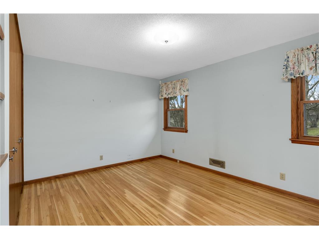 946 Redwood Drive Apple Valley MN 55124 7036673 image14