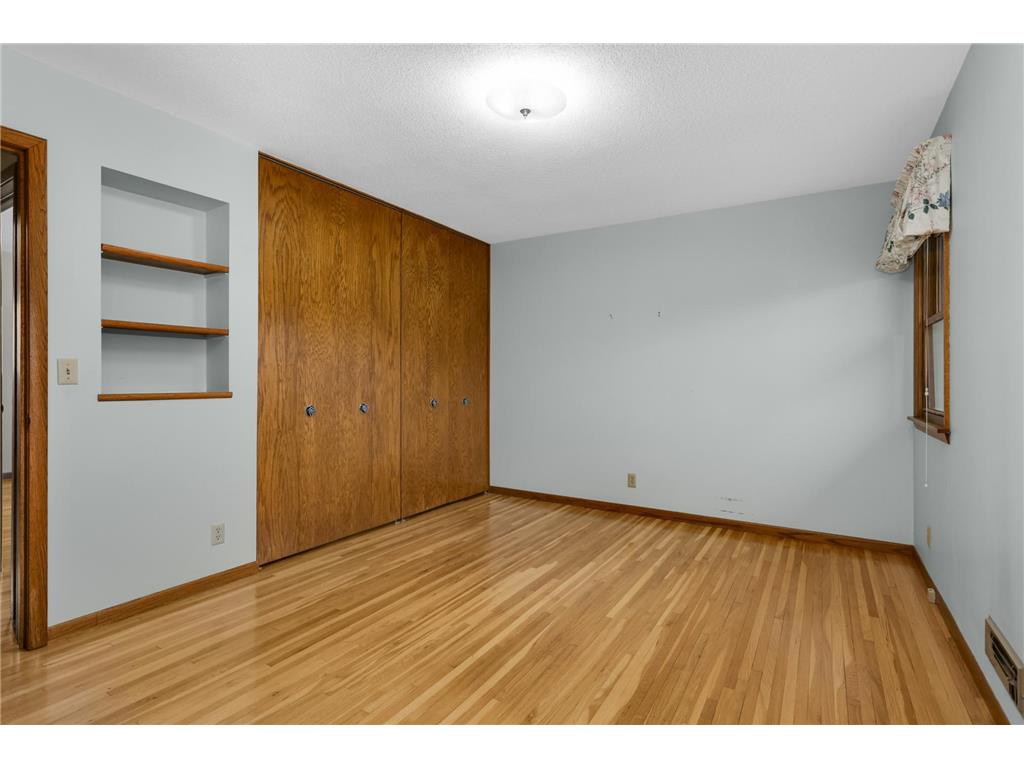 946 Redwood Drive Apple Valley MN 55124 7036673 image15