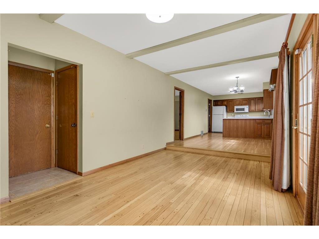 946 Redwood Drive Apple Valley MN 55124 7036673 image8