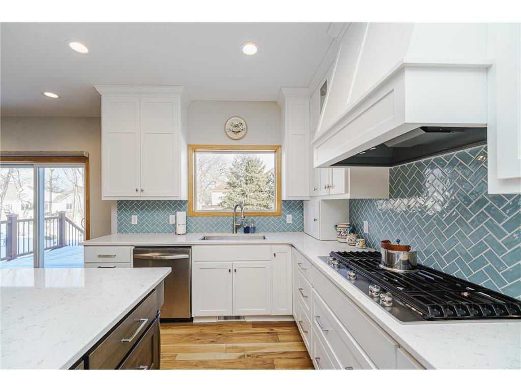 9460 138th Street W Savage MN 55378 7027418 image2