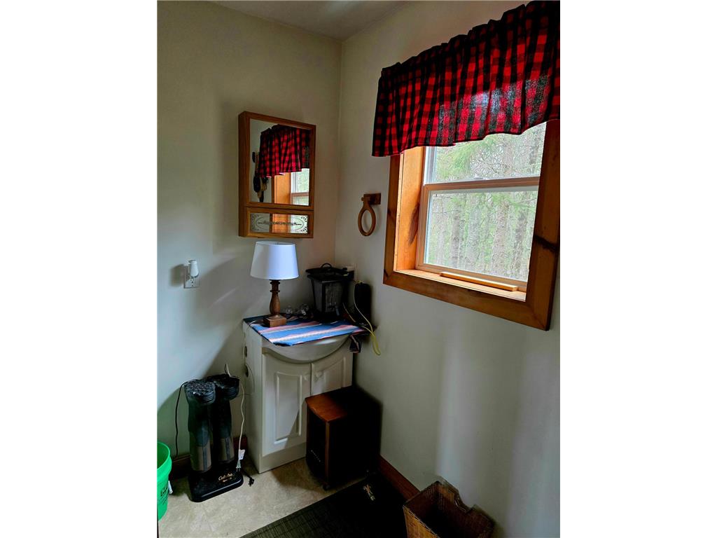 9464 Highway 53 Kabetogama MN 56669 7071222 image44