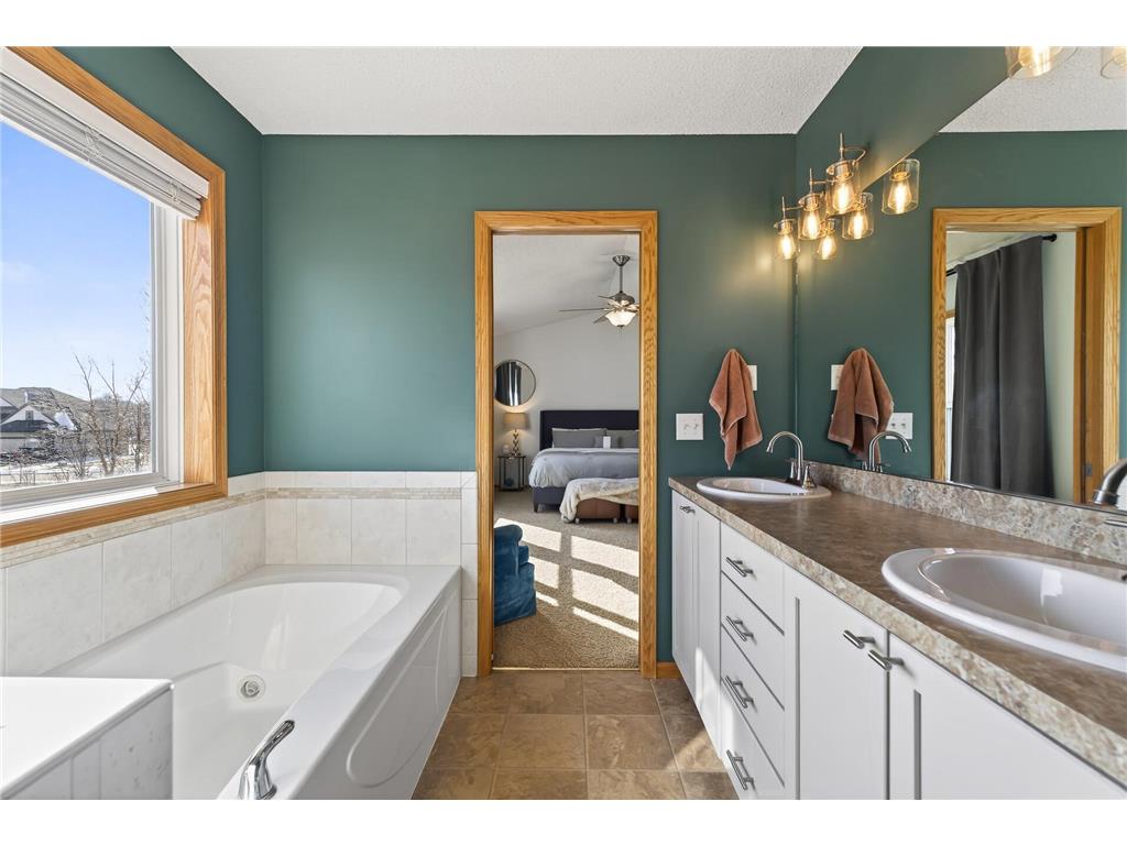 9465 Glacier Road Minnetrista MN 55375 7029237 image24