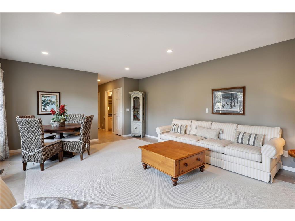 9466 Wedgewood Drive, Woodbury, MN, 55125 | MLS: 6478903 | Edina Realty