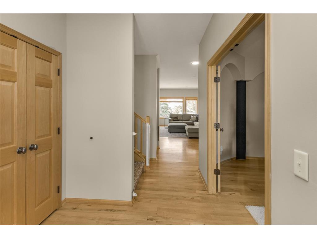 9468 Mcgee Way Eden Prairie MN 55347 6690050 image2
