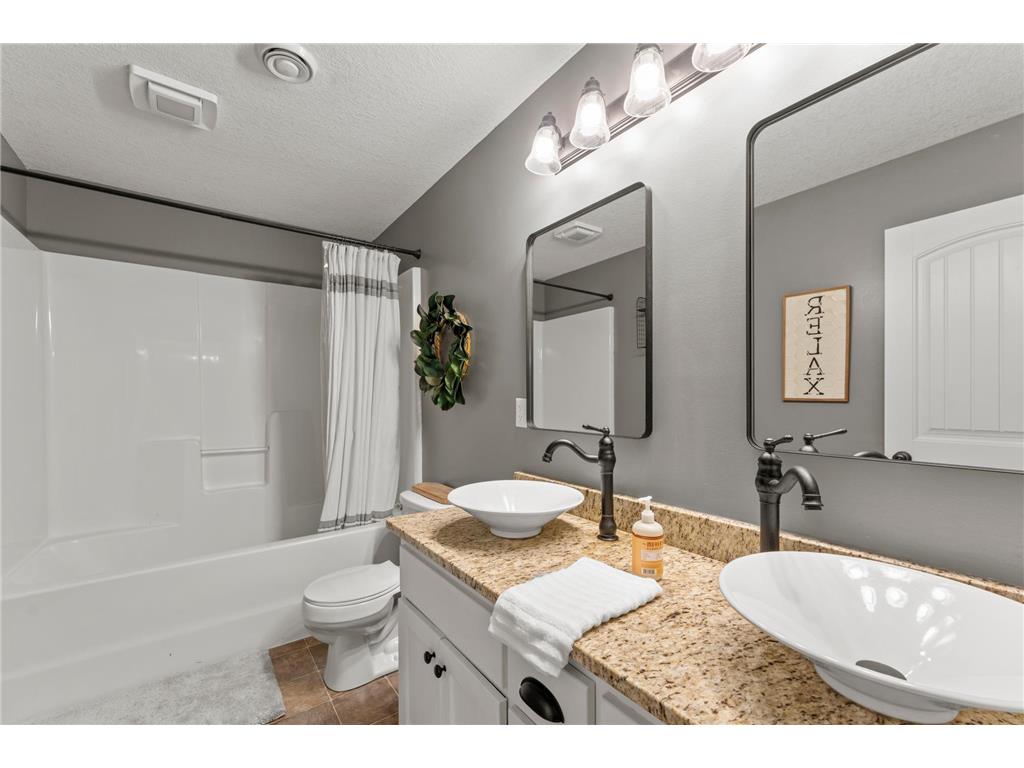 9469 242nd Lane NE Stacy MN 55079 7090063 image60