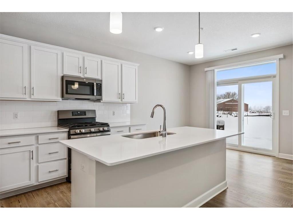 9469 4th Street N Lake Elmo MN 55042 6757086 image2