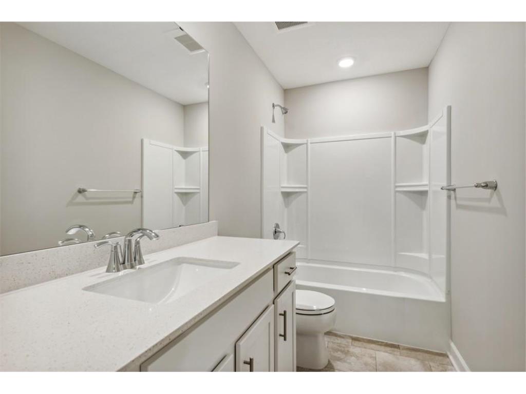 9469 4th Street N Lake Elmo MN 55042 6757086 image21