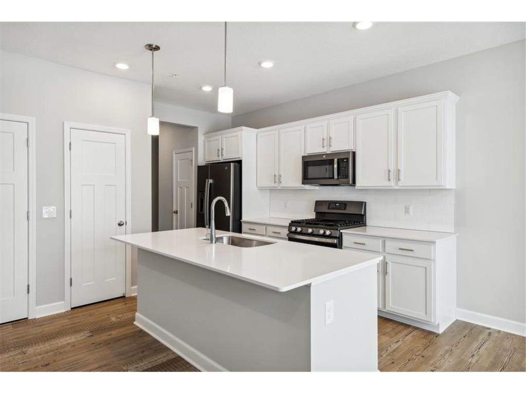 9469 4th Street N Lake Elmo MN 55042 6757086 image7