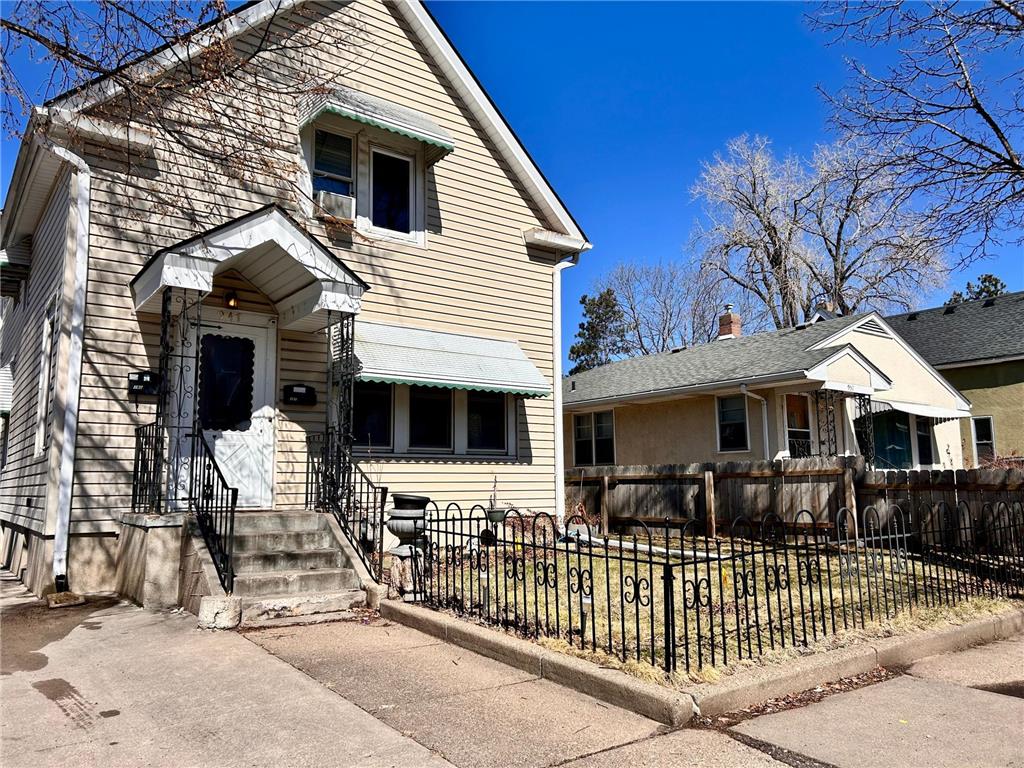 947 6th Street E Saint Paul MN 55106 6694629 image1