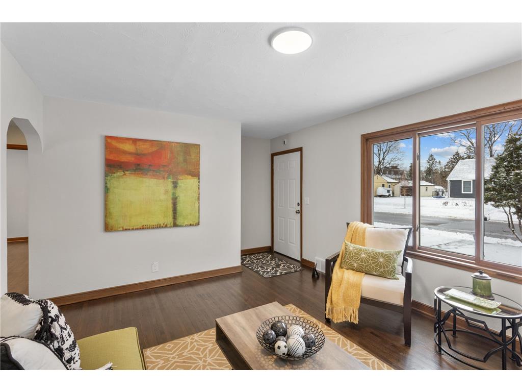 947 Lovell Avenue W Roseville MN 55113 6821344 image1